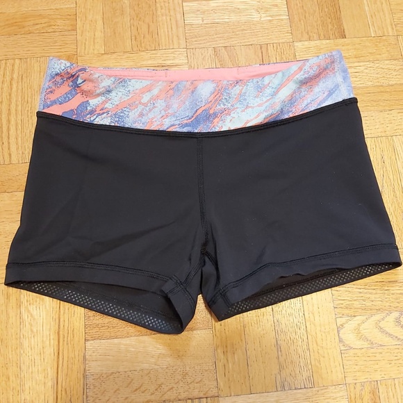 Shorts - Picture 1 of 2